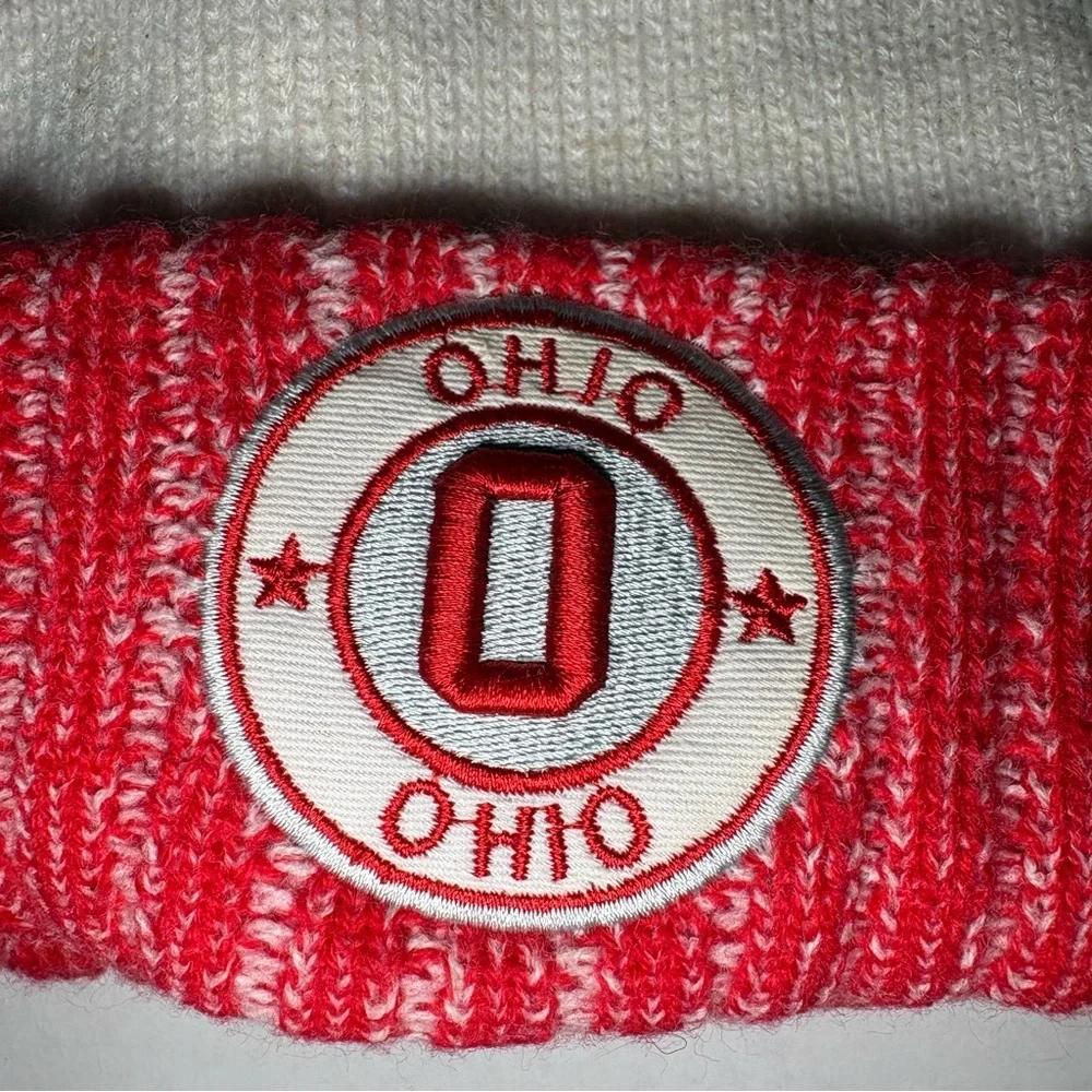 NCAA OSU Ohio State Buckeyes Pom Pom Beanie / Winter Hat / Toboggan